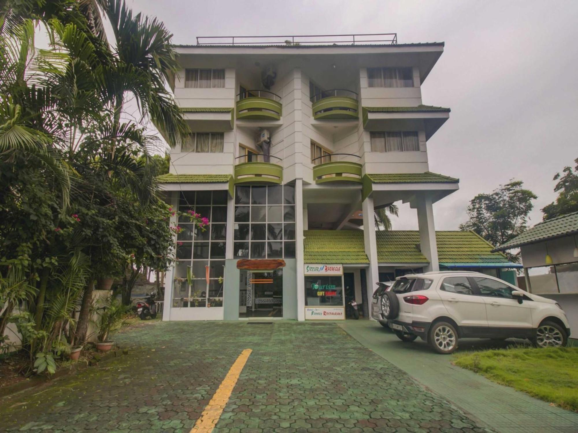 Collection O 75308 Floatel International Beach Resort Kannur Exterior foto
